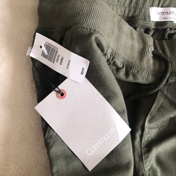 SOLD Aritzia Community Cebu Cargo Pants Green - Picture 7 of 12